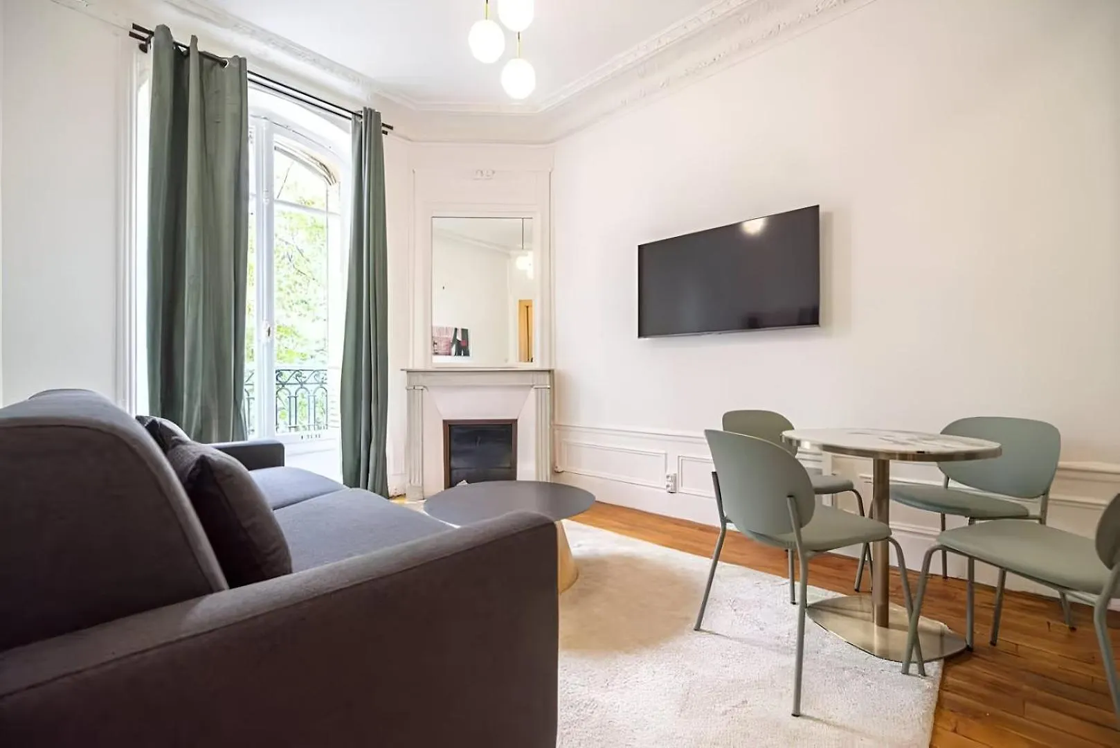 Tbs 316 - Apartment Close To Eiffel Tower باريس فرنسا